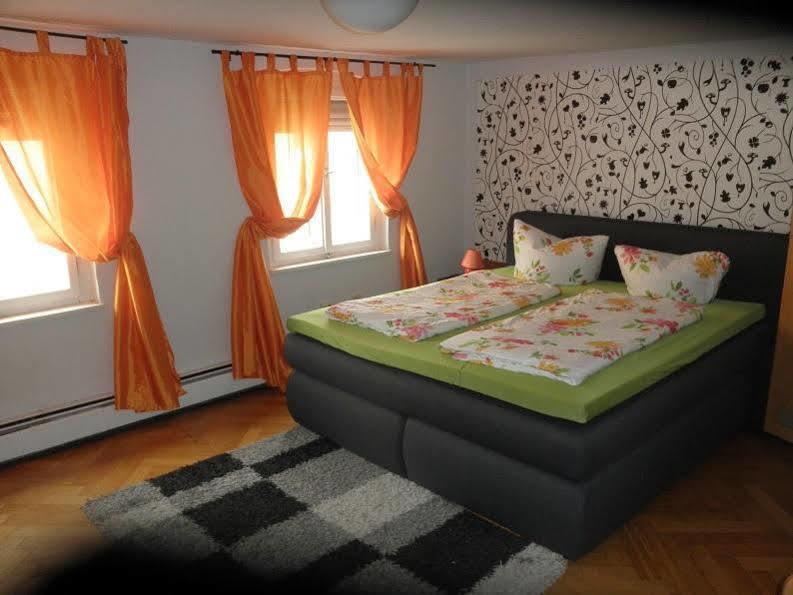 Pension Holzgarten 레겐스부르크 외부 사진